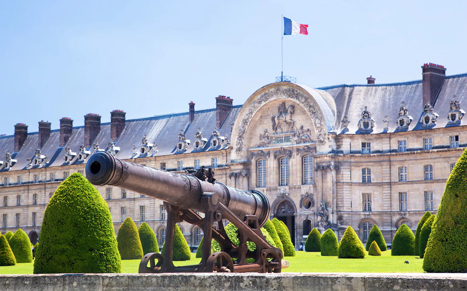 mus-e-de-l-arm-e-de-paris-visites-guid-es-et-acc-s-coupe-file